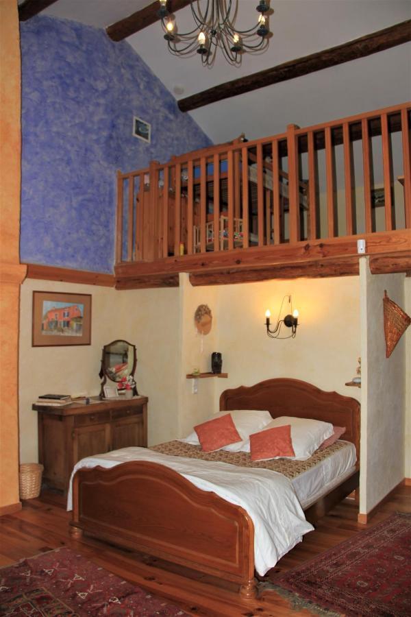 Le Mas De La Cigale Bleue, Caumont Sur Durance Kültér fotó